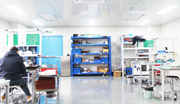 Precision Parts Cleanroom